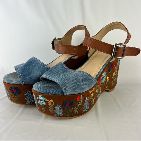 SOFREE Shoes - SOFREE Wedge Embroidered Sandals